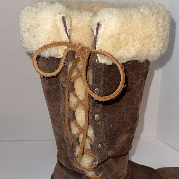 UGG Australia Limited Edition Suede Side Lace Up Boots - Picture 8 of 16